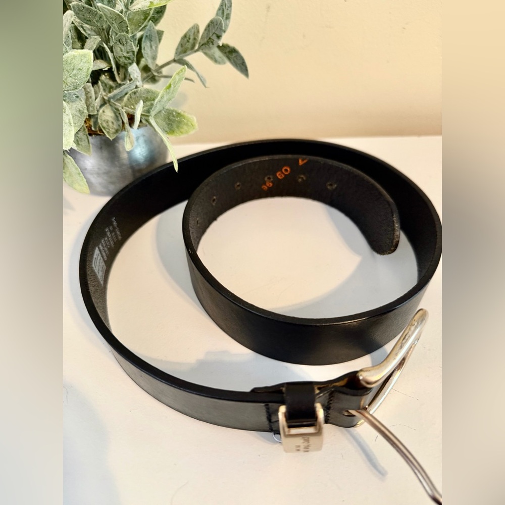 GAP Black Leather Belt with Silver Buckle - Picture 4 of 7